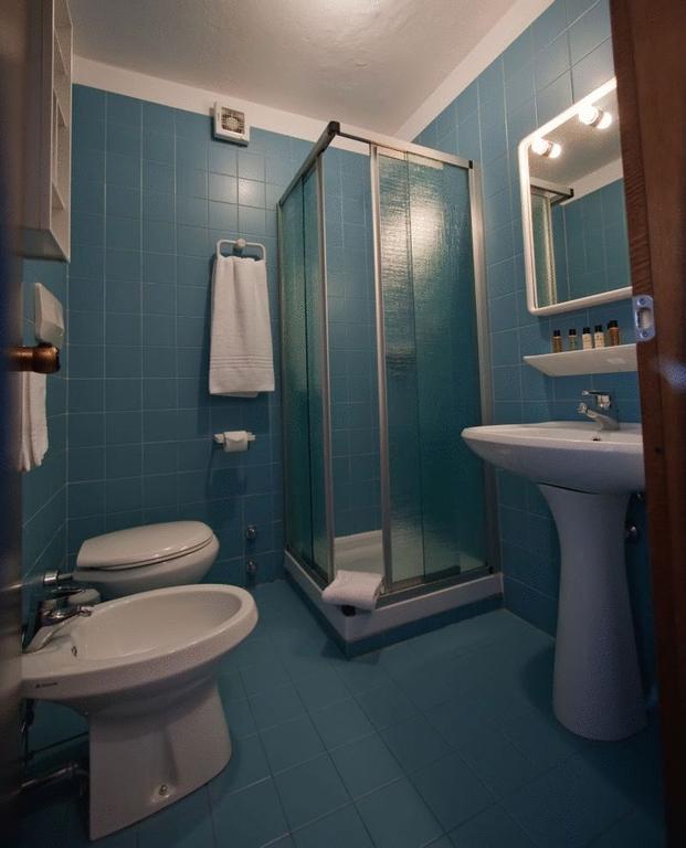 Hotel Ski Club I Cavalieri Rta Colle Colle Sestriere Habitación foto